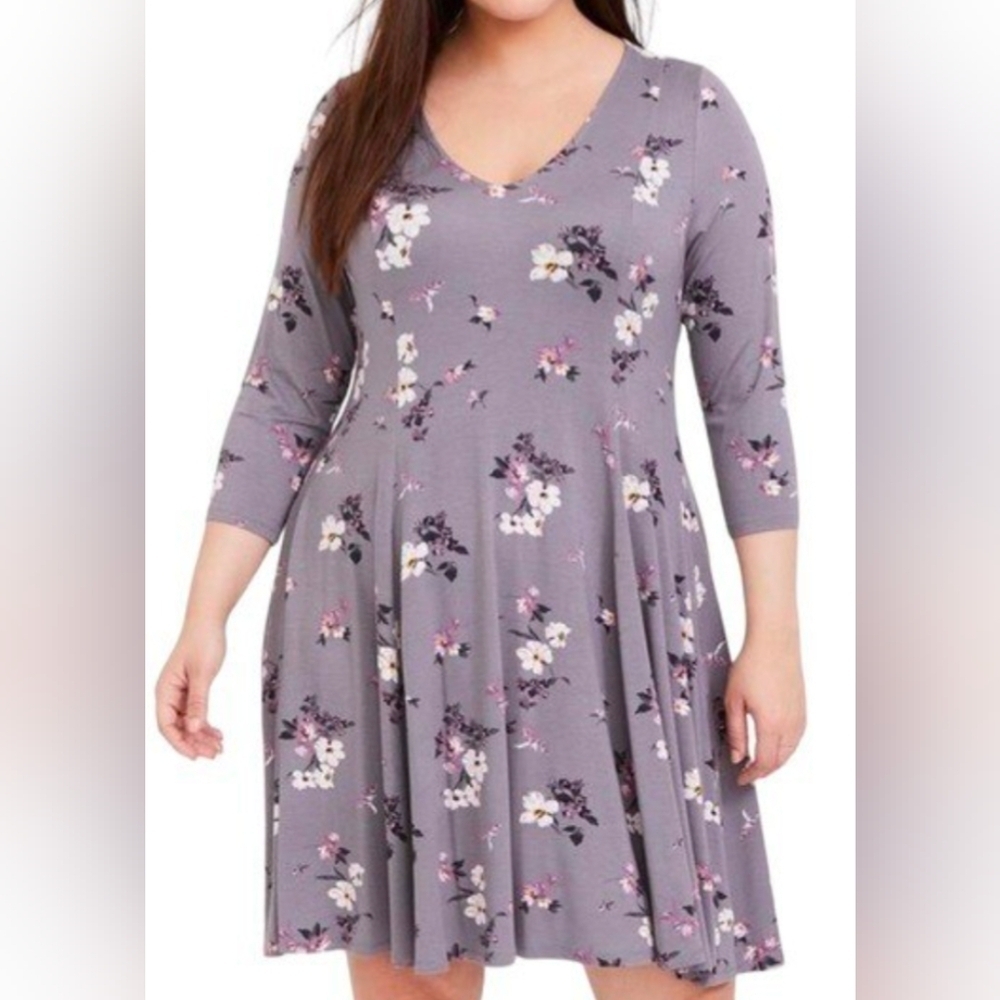 Torrid Gray Floral Women's Dress 00(10/12) NWT